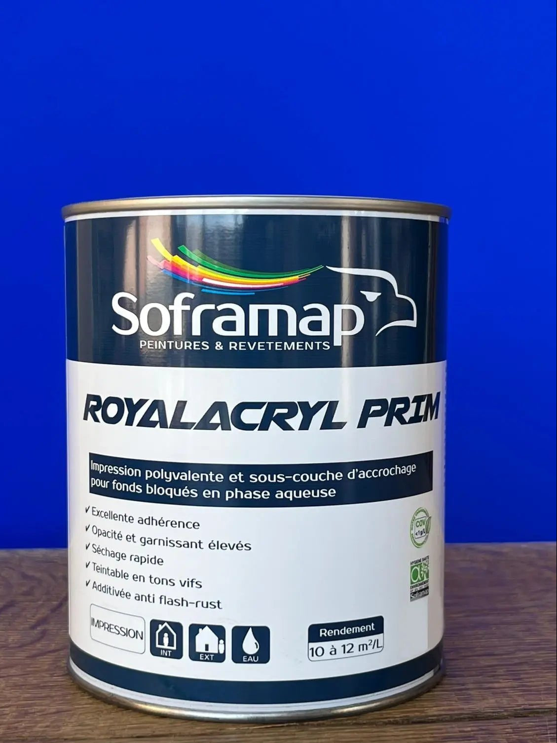 Sous couche universelle 1 L avant application dU bleu majorelle - Olona Peinture